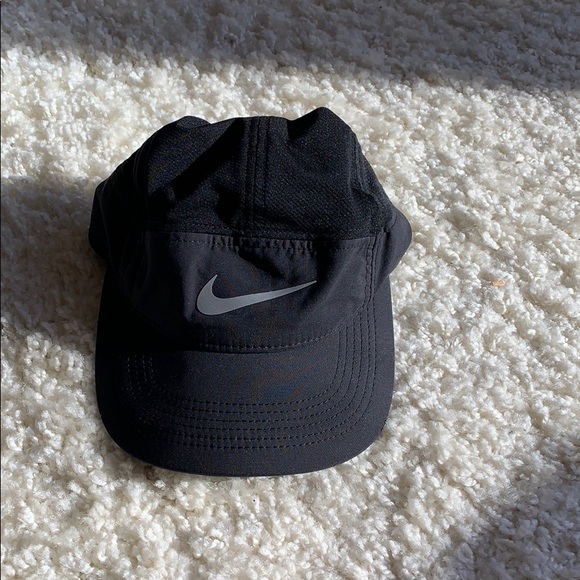 nike dri fit caps